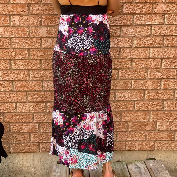 Majora Maxi Floral Dress - Picture 2 of 2